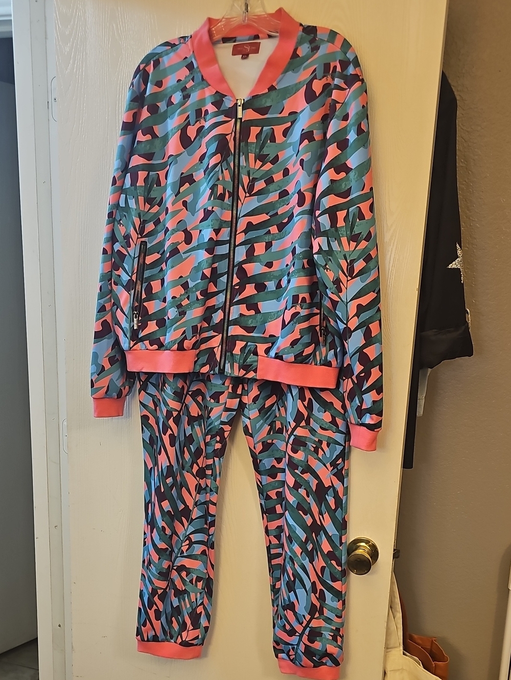 Sassy Jones Coral, Teal & Black Printed Jogger Set